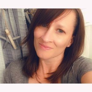 Meet your Posher, Leslie